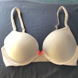 Victoria’s Secret Body by VS Push-Up 32D